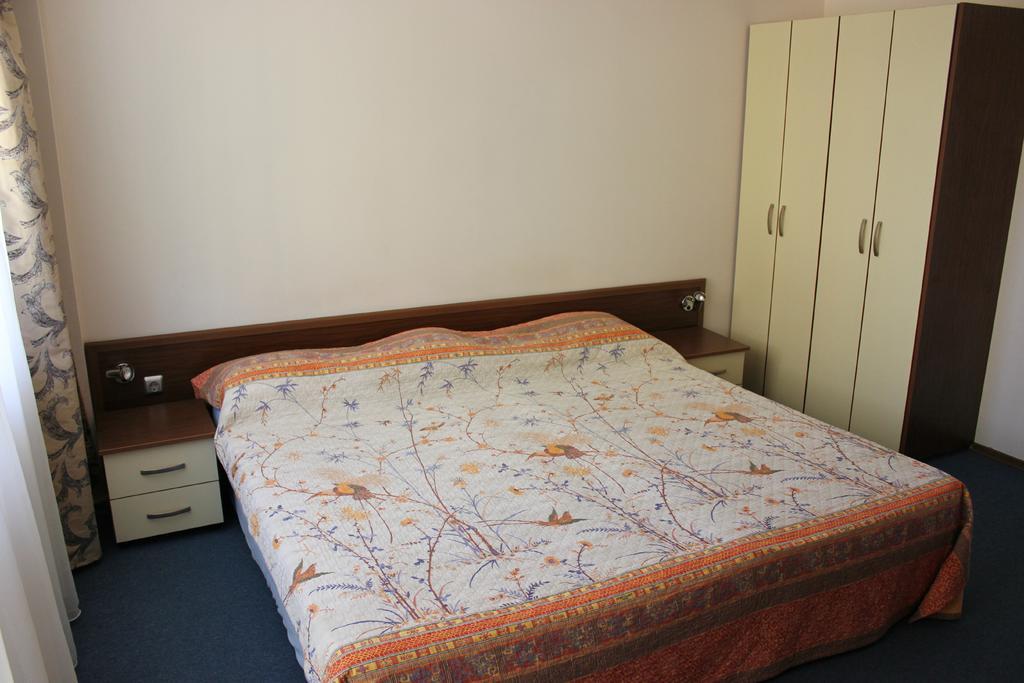 Family Hotel Electra Pomorie Quarto foto